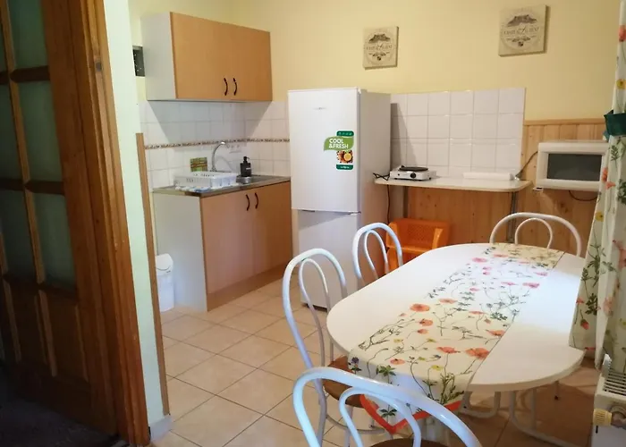 Flora Апартаменты Кехидакустани